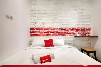 RedDoorz Syariah @ Jl. Cengger Ayam Dalam Hotell i Tulusrejo