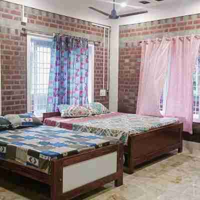 FIVE FALLS RAMANA VILLA Rooms