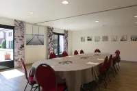 The Originals City, Hôtel le Gayant, Douai Hotels in Dechy