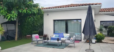 Villa D'architecte Récente Dans Quartier Résidentiel,20 mns Plages