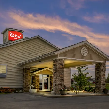 Red Roof Inn Charlestown
