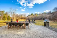 Game Room, Home Gym, 1 Mile to Beach Hotels in York