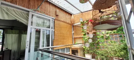 Green Homestay Отели рядом с достопримечательностью «Мавзолей Хо Ши Мина»