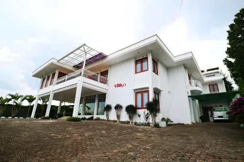 Villa Venety's Lembang by Bwb