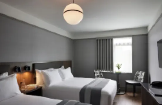 The Melrose Hotel Hotels near LaGuardia Airport