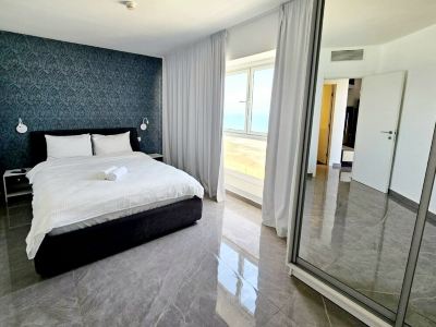904Beautiful apartments with panoramic sea views