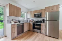 Casita Avocado/3-bedroom house in North Miami Beach/Near city & beaches