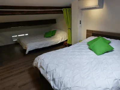 Magnifique Appartement  VUE MER et MONTAGNES Hotels near Plage de Calzarellu