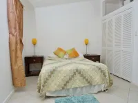 Charming 2-bedroom villa 238D South Finger Jolly Harbour with spectacular view. Hotels in 