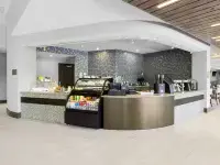 エンバシー スイーツ バイ ヒルトン グランド ラピッズ ダウンタウン ミシガン - 朝食