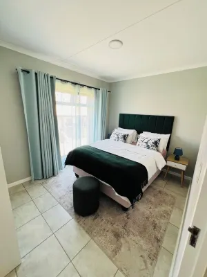 Ice’s holiday apartment فنادق في Kidd`s Beach