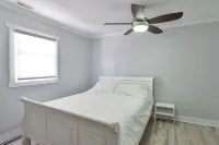 BEAUTIFUL WATER FRONT AND BOATER LOVER Hotel a Ramara