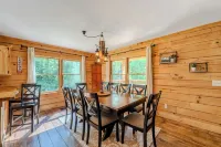 4Bed 3Bath Cabin w/ Hot Tub Near North Conway #TheIntervaleCabin