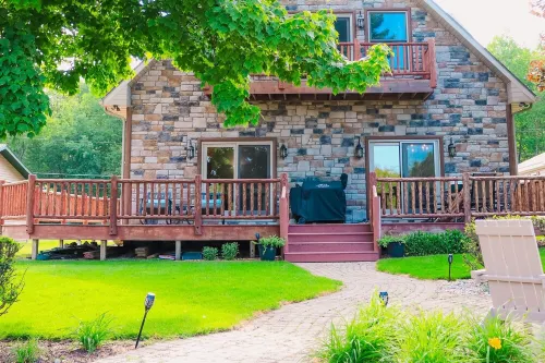 NEW TO VRBO Beautiful beachfront 5-bedroom 3 1/2 bathroom home with WIFI and AC.