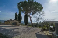 Appartamento con due Camere da Letto e Grande Veranda sul Giardino 住宿飯店