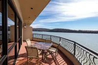 D'Monaco Luxury Resort - Mountain view