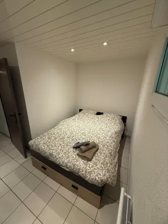 Charming studio just a stone's throw from the thermal baths Отели в г. Сен-Мартен-д'Ирьяж