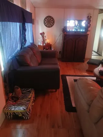 Cool mobile home with AC in Pine Bluff Отели в г. Пайн Блафф