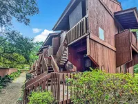 Golf Course-Swimming Pool-Sleeps 4!