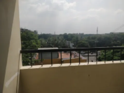 Private Rooms with Great Breakfast Options