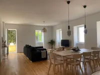 Refúgio Junto à Praia. Casa Familiar, com Jardim. Aceitam-se Animais! Hotels in Cortegaca