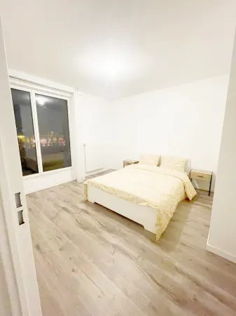 NEW : - 20%, 8/6/4 passengers, Free Parking Отели рядом с достопримечательностью «Bagneux - Lucie Aubrac»