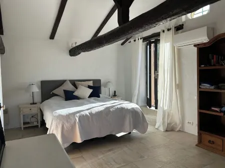 Secluded gem in Seillans with peace and amazing views