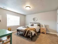Sleepy Ridge Apt, Self Check-In, Parking Hotels in Vineyard