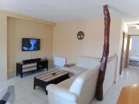 Air-conditioned apartment 25 minutes from the beach for 5 people Hotels in Caux