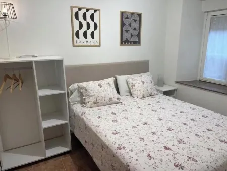 Centrally located apartment in liencres with parking space Отели в г. Пьелагос