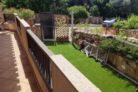 Baia Caddinas, Golfo Aranci Отели рядом с достопримечательностью «Quarta Spiaggia»