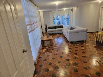 Hermoso Departamento Central Familiar/Beautiful Central Family Apartment Hotel di