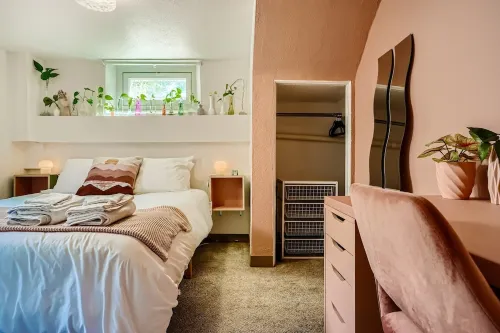 Charming and Colorful Apartment at Sloans Lake
