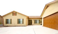 3-bedroom house in enchanting Cañon City with WiFi, AC. Start your adventure