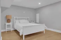 Brand New 3 Bedroom House in Old Orchard Beach w WiFi, AC, Near Beach & Portland