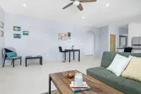 Bayfield Street’s Cozy 3bed Comfortable Escape to the Turks and Caicos