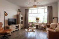 Harry, Luxury property in center of NES