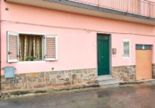 Quiet 3-bedroom apartment near Catania