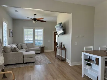 Mt. Views & Modern Comfort