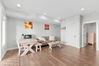 Modern Oceanview 2BR Suite w/ Patio & Private Entry | Nanaimo Retreat