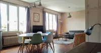 Duplex apartment 120 m2 in a peaceful little town on the outskirts of Paris