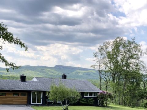 Mid Century Modern Panoramic Mountain View House