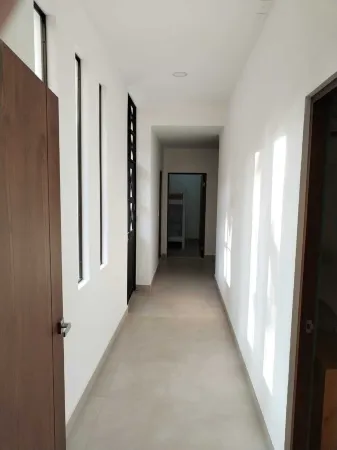 New Modern 3-bdrm/3-bth house with all amenities - 5 minutes to the beach!!!