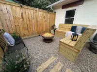 Vintage Vogue: Your Stylish Suite with Wi-Fi, Netflix, and Parking! Hotel di Bullskin Township