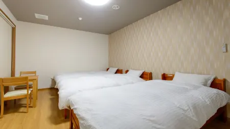 Hamato Ryokan Отели рядом с достопримечательностью «Mikatagoko»