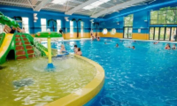 Baf Luxury Stays - Caravan Sleeps 8