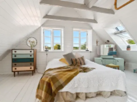 "Hebba" - 125m from the sea