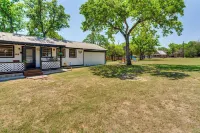 1 Mi to Somerville Lake: Home w/ Spacious Yard - 3-Star