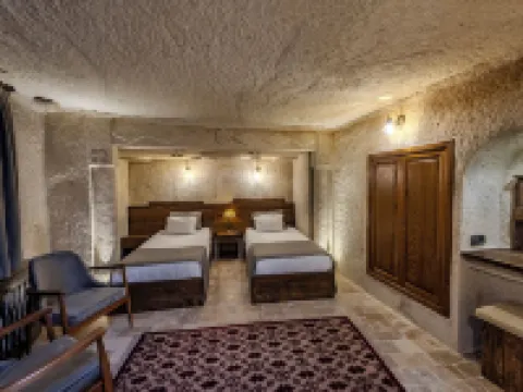 キャッスル ケーブ ホテル ネヴシェヒルのホテル