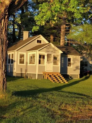 Cozy Cottage on Togus Pond